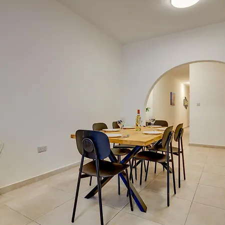 Gzira Modern Getaway Sliema