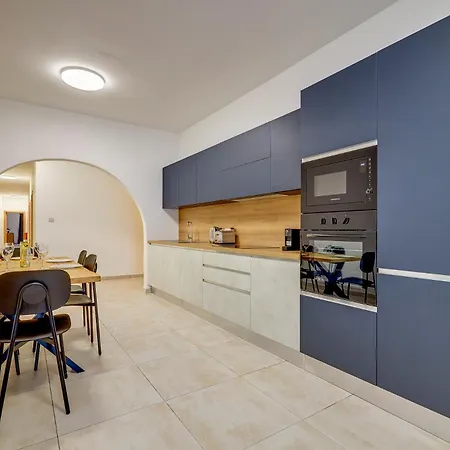 Lejlighed Gzira Modern Getaway *