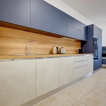 Gzira Modern Getaway Apartment Sliema